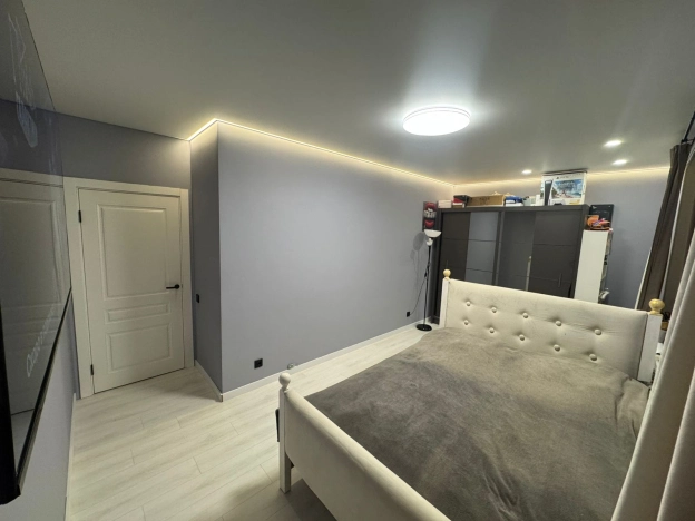 Купить трехкомнатную квартиру на улице Олега Кошевого в Калининграде. Вариант № 9345532, 10, площадь -  квм, цена 12993126 рублей