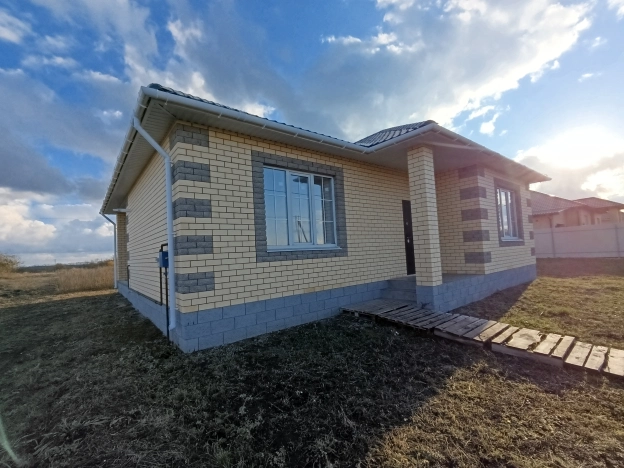 . Вариант № 38698, 1, площадь - 100 квм, цена 7700000 рублей