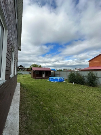 Купить дом на улице Благодарная в Бердске. Вариант № 8351401, 18, площадь -  квм, цена 15000000 рублей