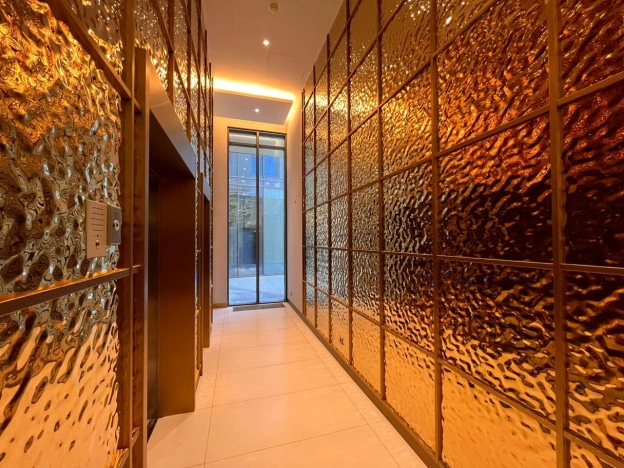 Купить квартиру на вторичке в Москве. Вариант № 22776, 11, площадь -  квм, цена 11200000 рублей