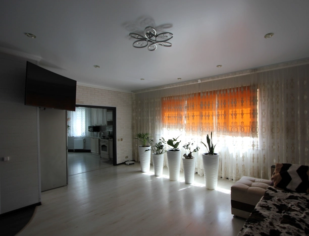 . Вариант № 10167, 8, площадь - 140 квм, цена 12300000 рублей