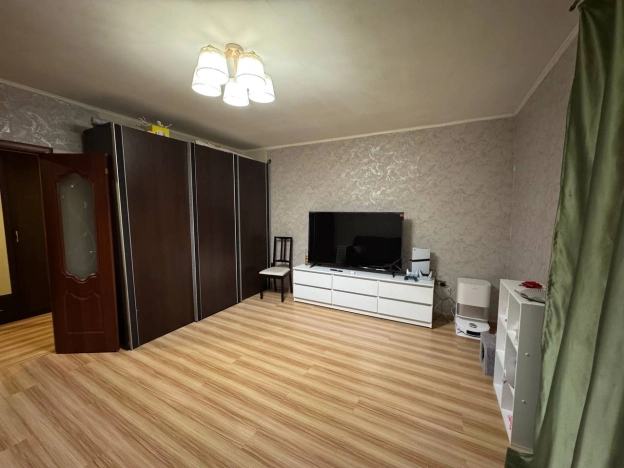 Купить трехкомнатную квартиру в районе Железнодорожный в Улан-Удэ. Вариант № 7661508, 9, площадь -  квм, цена 8650000 рублей