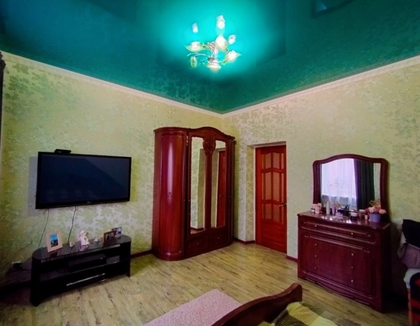 Купить дом на улице Васильковая в Краснодарском крае. Вариант № 29575, 30, площадь -  квм, цена 12300000 рублей