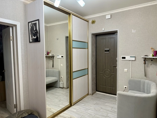 . Вариант № 3768943, 1, площадь - 67.8 квм, цена 10900000 рублей