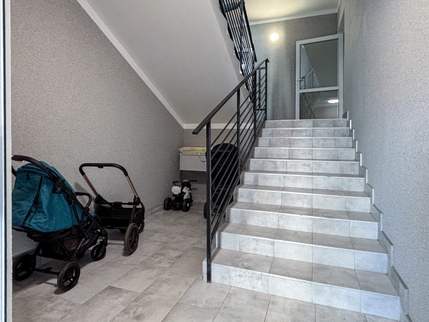 . Вариант № 42976, 22, площадь - 38.1 квм, цена 8100000 рублей