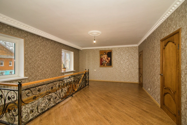 Купить дом в Микрорайоне Веризино в Владимире. Вариант № 5443621, 11, площадь -  квм, цена 30000000 рублей