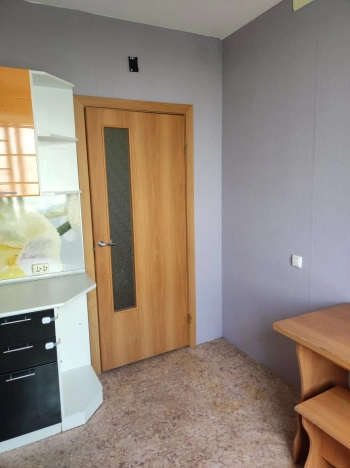 Купить квартиру на улице Виктора Уса в Новосибирске. Вариант № 17081, 18, площадь -  квм, цена 3200000 рублей