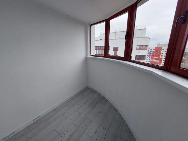 Купить трехкомнатную квартиру в Пушкине. Вариант № 5296, 16, площадь -  квм, цена 9800000 рублей