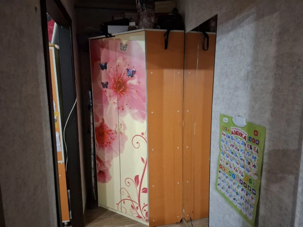 Купить двухкомнатную квартиру в Микрорайоне 15-й, Ангарск в Ангарске. Вариант № 2052113, 4, площадь -  квм, цена 4000000 рублей