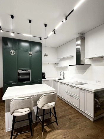 Купить квартиру в Москве. Вариант № 10058076, 10, площадь -  квм, цена 81999000 рублей