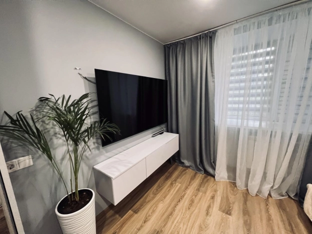 Купить квартиру в Москве. Вариант № 9940288, 8, площадь -  квм, цена 5699000 рублей