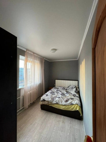 Купить трехкомнатную квартиру на вторичке на улице Советская в Тульской области. Вариант № 10425529, 4, площадь -  квм, цена 4750000 рублей