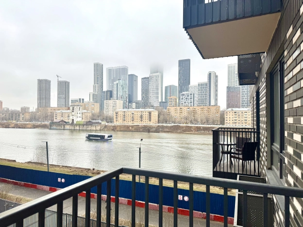 Купить трехкомнатную квартиру в районе Филёвский Парк в Москве. Вариант № 42635, 18, площадь -  квм, цена 44250000 рублей