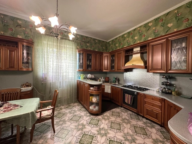 Купить дом в Москве. Вариант № 6266913, 4, площадь -  квм, цена 95000000 рублей