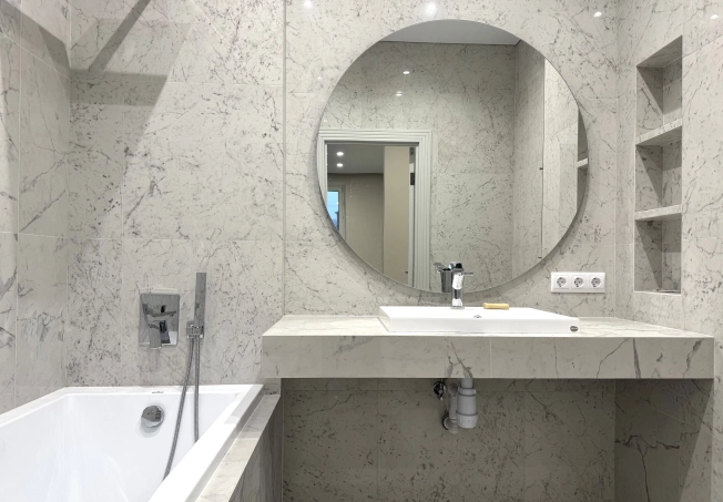 Купить трехкомнатную квартиру в районе Филёвский Парк в Москве. Вариант № 42635, 14, площадь -  квм, цена 44250000 рублей