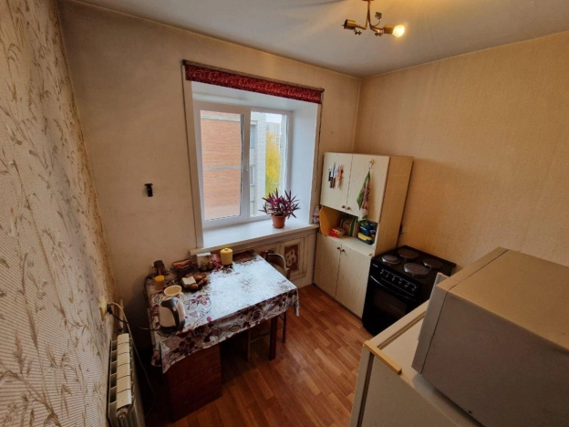 . Вариант № 1726884, 4, площадь - 32.9 квм, цена 3000000 рублей