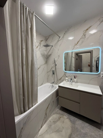 Купить двухкомнатную квартиру на улице Виктора Гакуна в Калининграде. Вариант № 234, 20, площадь -  квм, цена 13650000 рублей