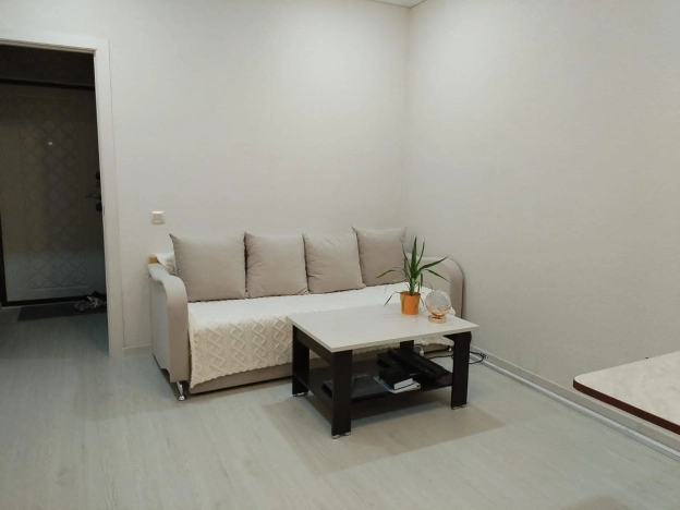 Купить однокомнатную квартиру в Новороссийске. Вариант № 36784, 3, площадь -  квм, цена 5700000 рублей