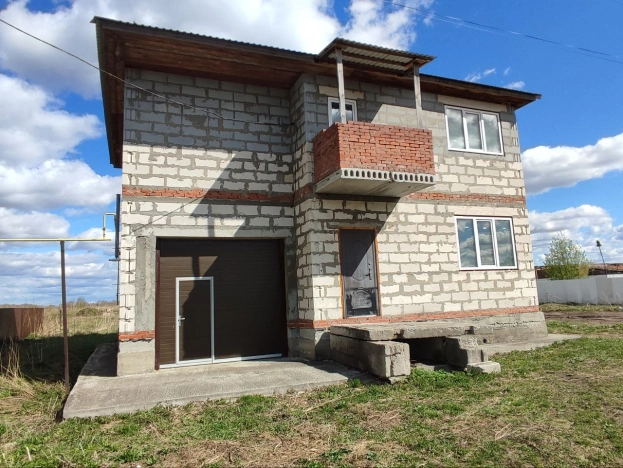 Купить дом на улице Набережная в Тюменской области. Вариант № 41043, 2, площадь -  квм, цена 5190000 рублей