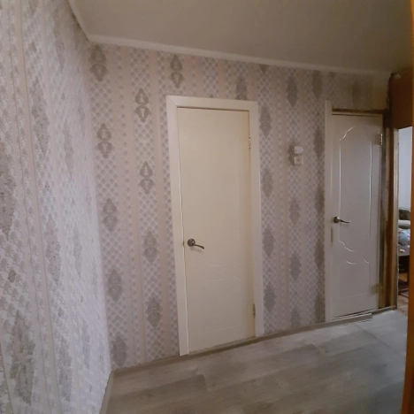 Купить трехкомнатную квартиру в Омске. Вариант № 7970, 5, площадь -  квм, цена 4500000 рублей