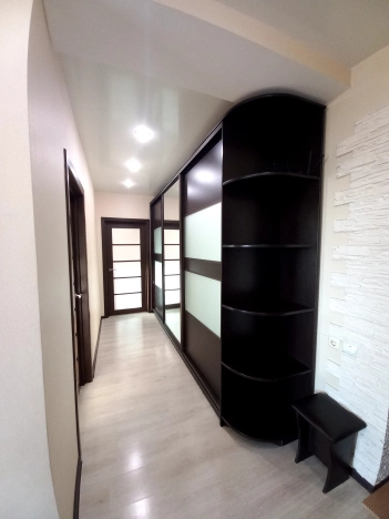 Купить квартиру на улице Университетский проспект в Волгограде. Вариант № 9262290, 9, площадь - квм, цена 7350000 рублей