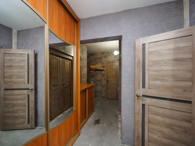 Купить двухкомнатную квартиру в Омске. Вариант № 7248066, 12, площадь -  квм, цена 6900000 рублей