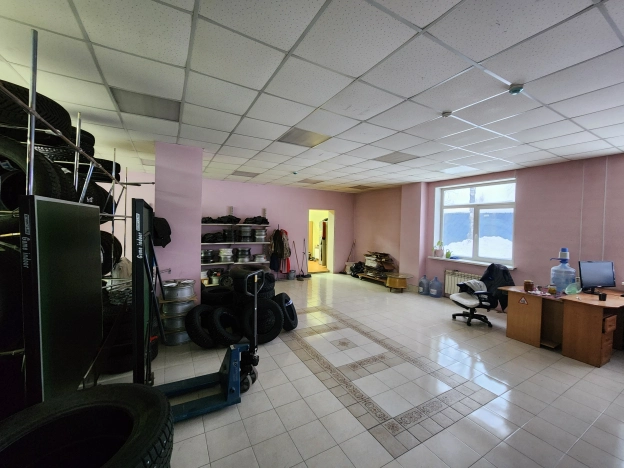 Купить торговые помещения в Сыктывкаре. Вариант № 23597, 9, площадь -  квм, цена 11900000 рублей