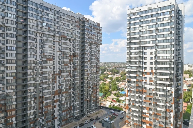 Купить однокомнатную квартиру в районе Октябрьский в Ростове-на-Дону. Вариант № 2501572, 6, площадь -  квм, цена 6500000 рублей