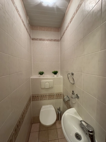 Купить квартиру на вторичке в Уфе. Вариант № 1329977, 14, площадь -  квм, цена 13300000 рублей