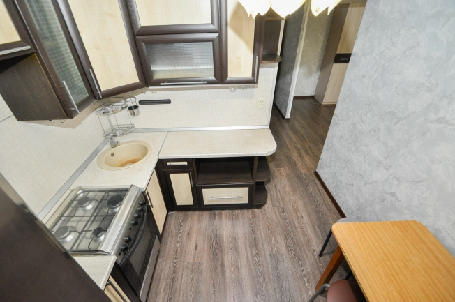 Купить квартиру в районе Ленинский в Новосибирске. Вариант № 6755674, 10, площадь -  квм, цена 4150000 рублей