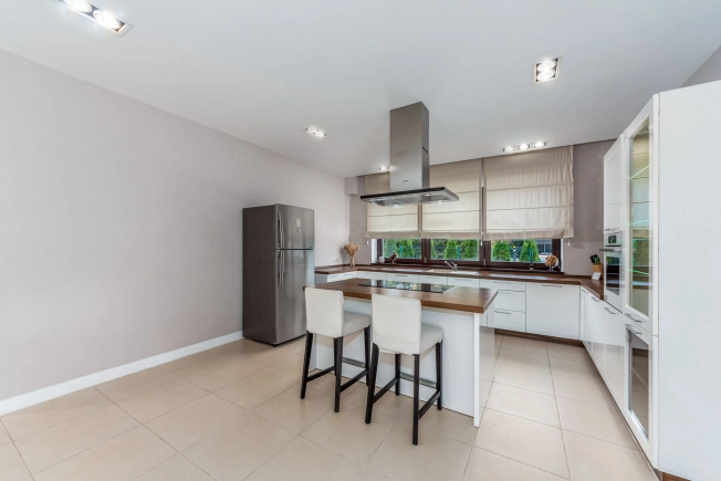 Купить дом в Зеленоградске. Вариант № 58585, 3, площадь -  квм, цена 49900000 рублей