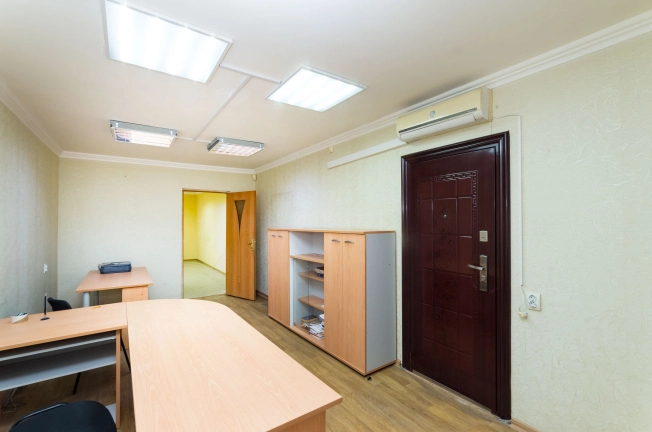 Купить офисы в Тобольске. Вариант № 4508, 8, площадь -  квм, цена 5600000 рублей