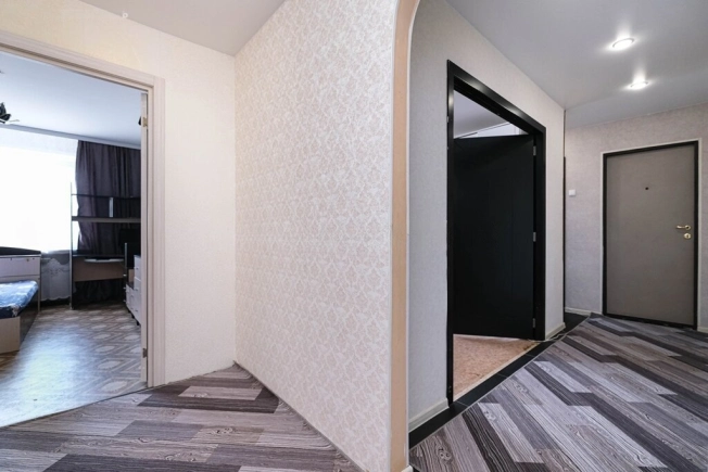 Купить трехкомнатную квартиру в Новосибирске. Вариант № 8980264, 4, площадь -  квм, цена 7200000 рублей