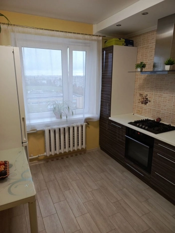 Купить трехкомнатную квартиру в Калининграде. Вариант № 8066173, 7, площадь -  квм, цена 6200000 рублей