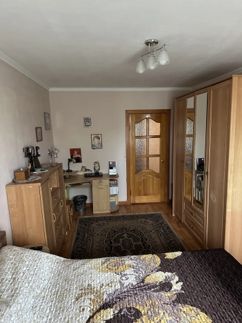 Купить трехкомнатную квартиру в Ростовской области. Вариант № 6912625, 17, площадь -  квм, цена 5800000 рублей