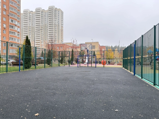 Купить трехкомнатную квартиру на улице Сколковская в Одинцове. Вариант № 7492936, 45, площадь -  квм, цена 19300000 рублей