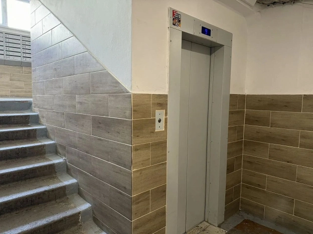 Купить однокомнатную квартиру в Омске. Вариант № 6153329, 21, площадь -  квм, цена 3950000 рублей