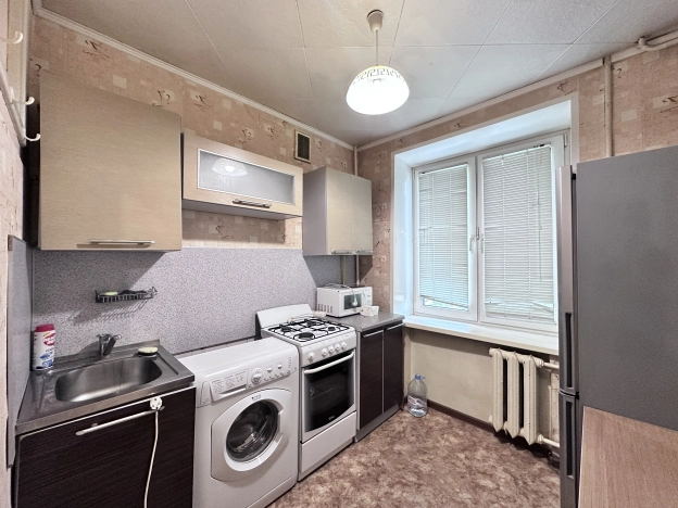 Купить квартиру на вторичке в районе Головинский в Москве. Вариант № 33143, 3, площадь -  квм, цена 11700000 рублей