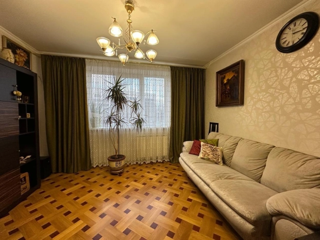 Купить квартиру в Москве. Вариант № 9813973, 1, площадь -  квм, цена 32000000 рублей