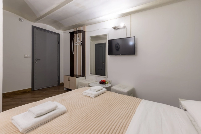 Купить коммерческую недвижимость свободного назначения в Санкт-Петербурге. Вариант № 10665, 21, площадь -  квм, цена 13900000 рублей