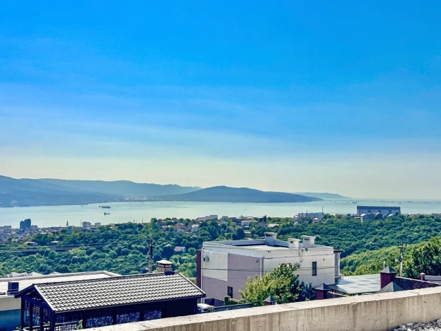 Купить дом на улице Октябрьский переулок в Новороссийске. Вариант № 31409, 43, площадь -  квм, цена 37000000 рублей