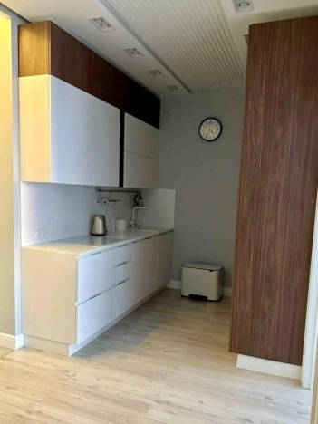 Купить квартиру на вторичке на улице Академика Иванова в Московской области. Вариант № 10603492, 3, площадь -  квм, цена 26000000 рублей