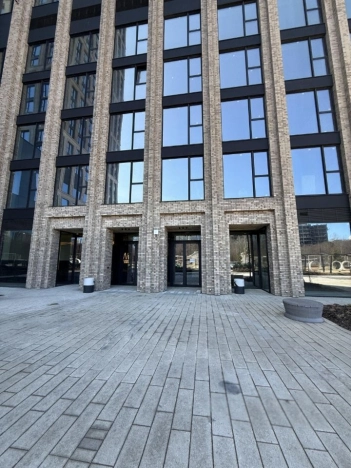 Купить квартиру в Москве. Вариант № 10286714, 37, площадь -  квм, цена 31700000 рублей