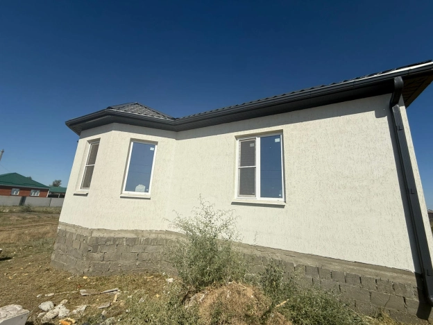 Купить дом в Элисте. Вариант № 36433, 0, площадь -  квм, цена 4950000 рублей