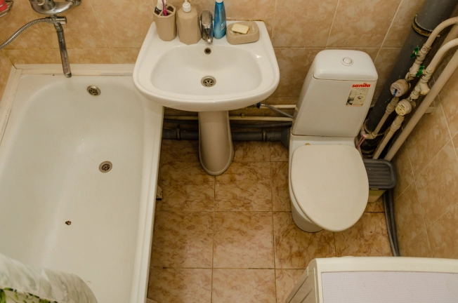 Купить квартиру на улице Тюленина в Новосибирске. Вариант № 29386, 8, площадь -  квм, цена 3090000 рублей