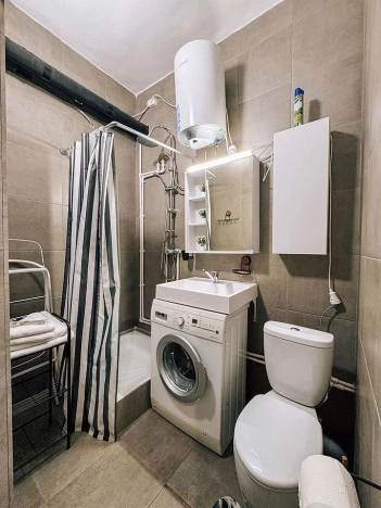 Купить квартиру в Москве. Вариант № 9695994, 5, площадь -  квм, цена 5490000 рублей