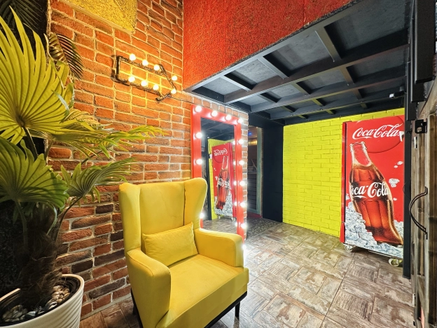 Купить квартиру в Москве. Вариант № 8168989, 27, площадь -  квм, цена 11999999 рублей