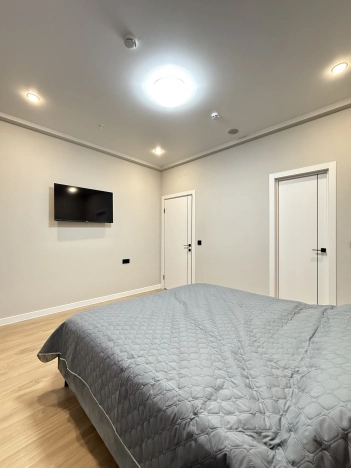 Купить квартиру в Москве. Вариант № 10134943, 14, площадь -  квм, цена 20000000 рублей