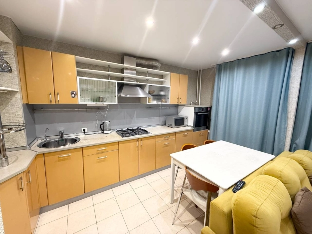 Купить трехкомнатную квартиру в Микрорайоне 2-й, Северо-Западный жилой район в Ижевске. Вариант № 5564022, 1, площадь -  квм, цена 6700000 рублей