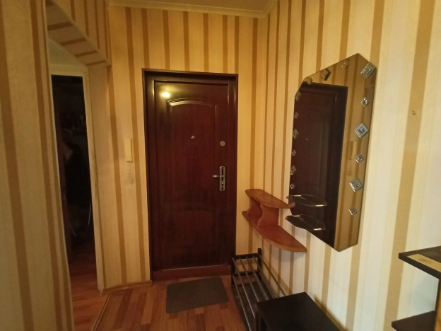 Купить квартиру в Омске. Вариант № 9804919, 13, площадь -  квм, цена 7500000 рублей